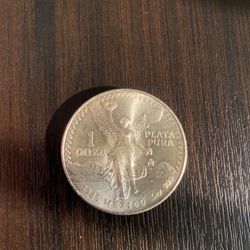 1985 Silver 1 Ounce Mexican Libertad Coin Pura Plata Onza 