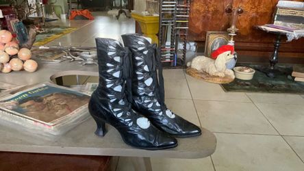 Victorian  kit,  leather  boots, fancy  French   heal! Original antique