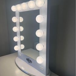 White Lighted Mirror- Vanity Girl Hollywood 