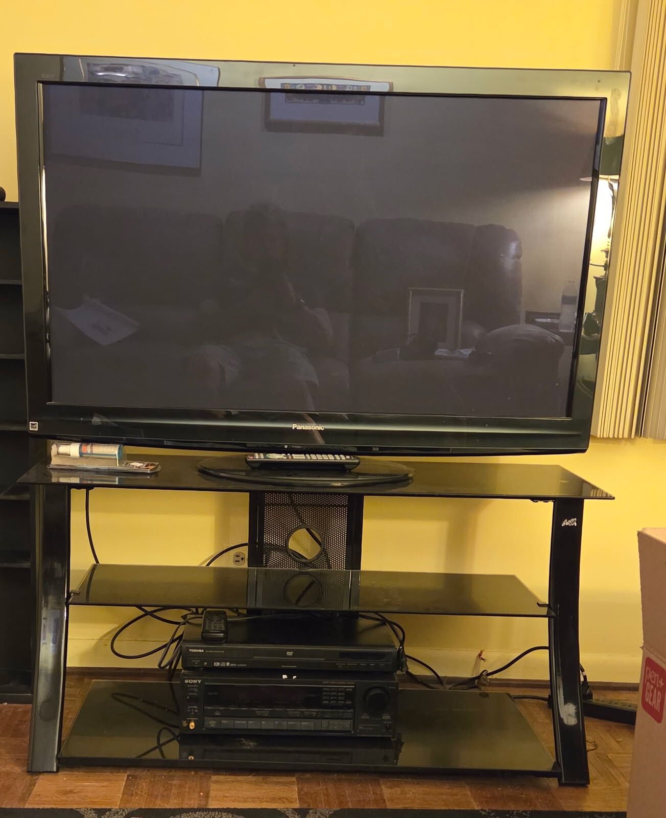 Panasonic plasma 46” TV