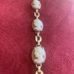 14k Cameo Bracelet 