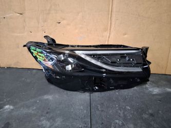 2025-2026-2027 TOYOTA CAMRY RIGHT SIDE HEADLIGHT "DOUBLE BEAM" OEM USED #12396