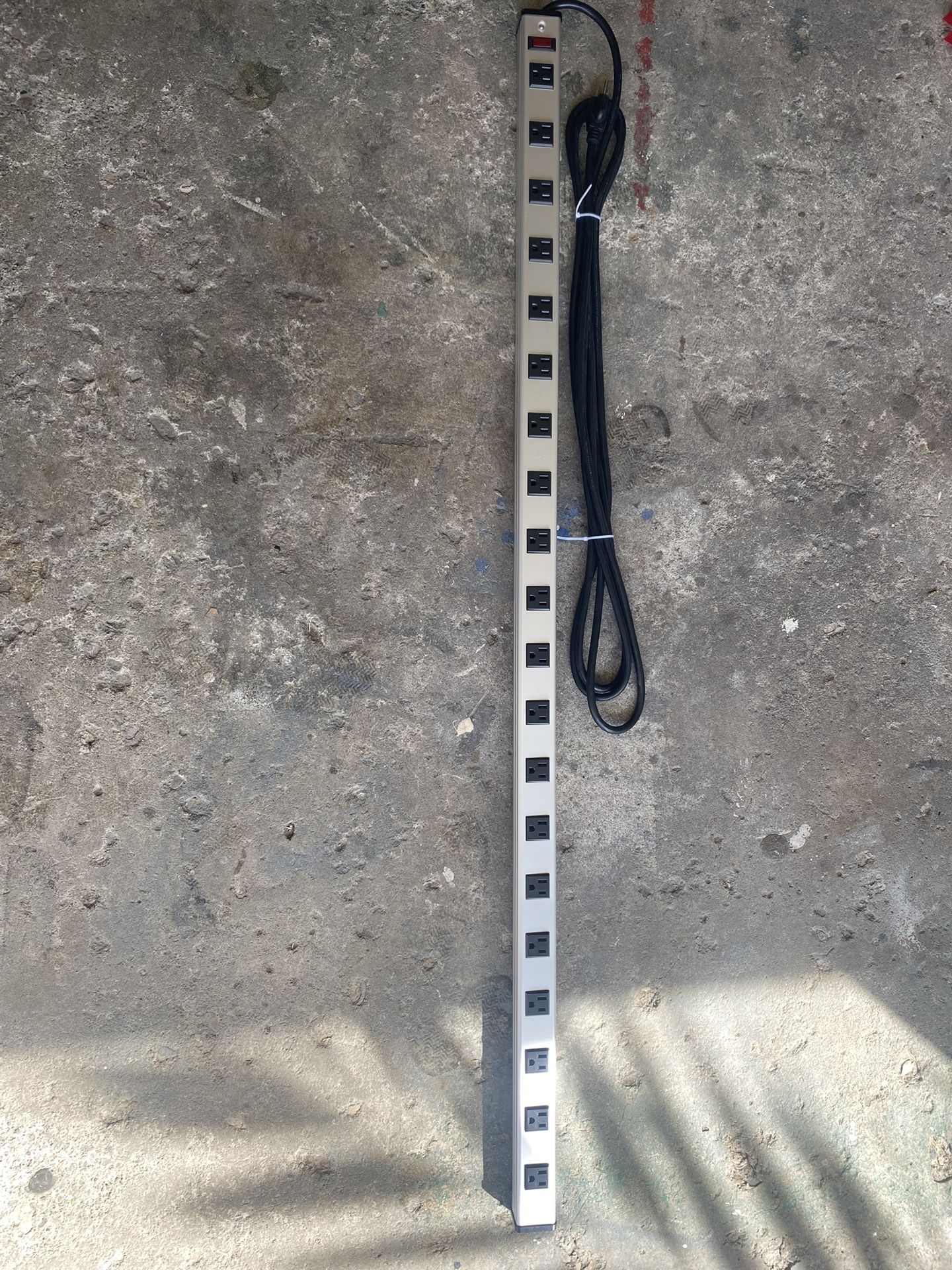 20 Outlet Heavy Duty Power Strip