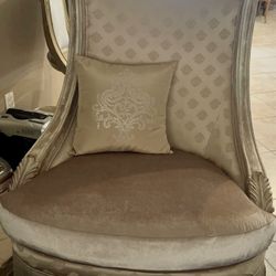 Luxury chair 