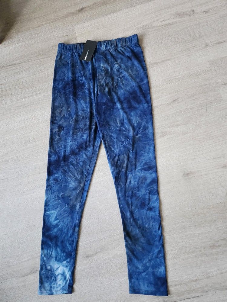 Fashion Nova Leggings (NEW)