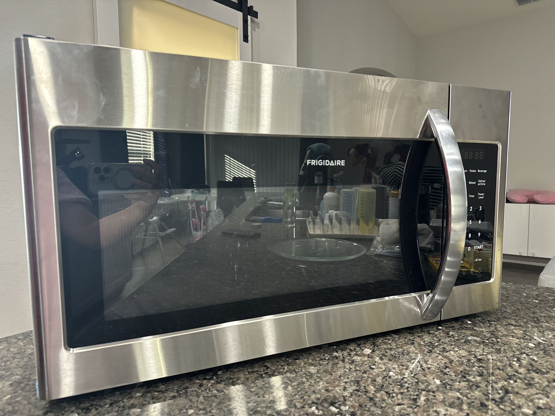 Frigidaire microwave 