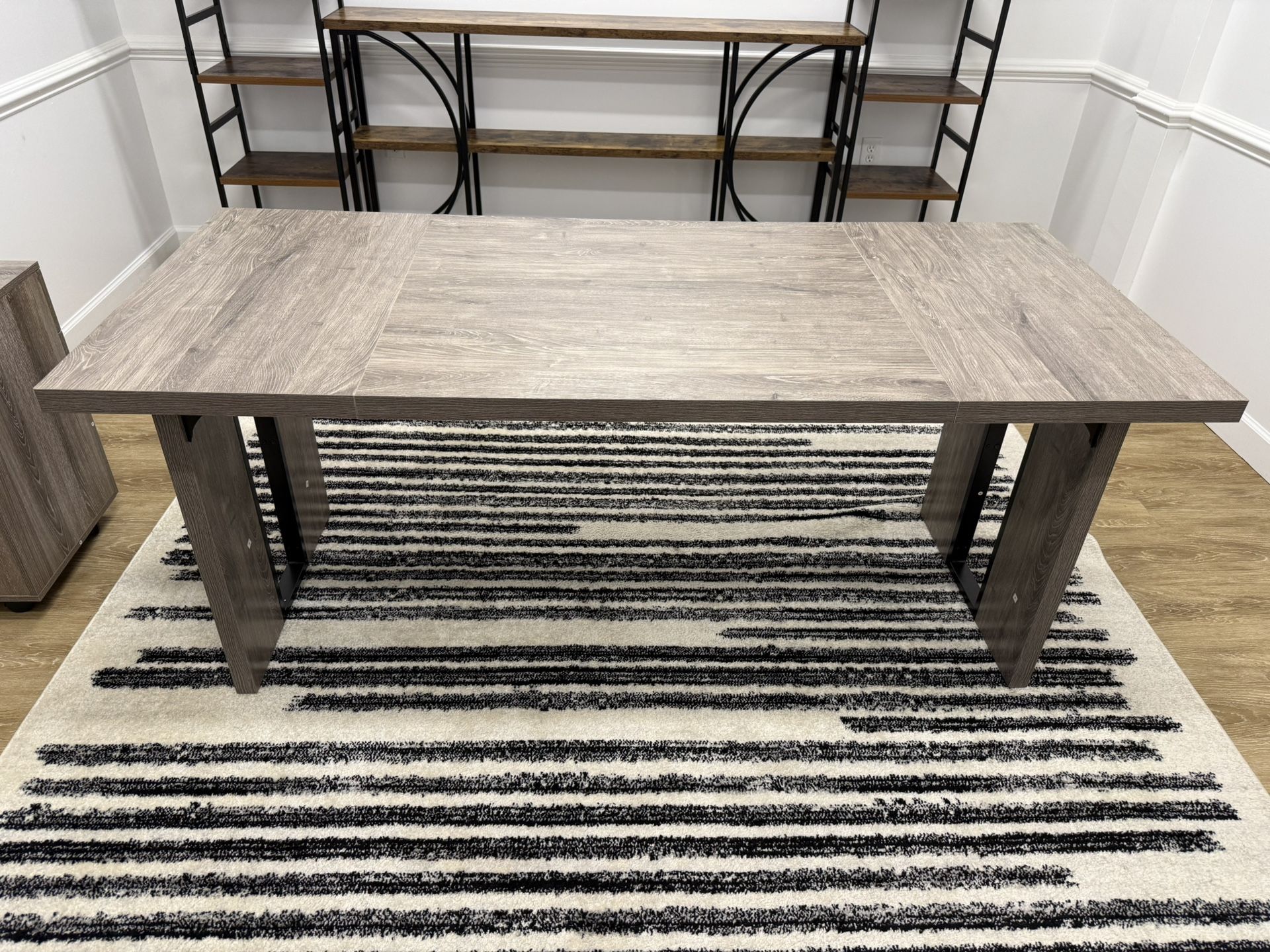 Executive Desk- Gray
