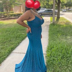XL Emerald green sparkling formal gown