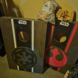 Star Wars Imperials vs Rebels Cornhole Set with Bags 