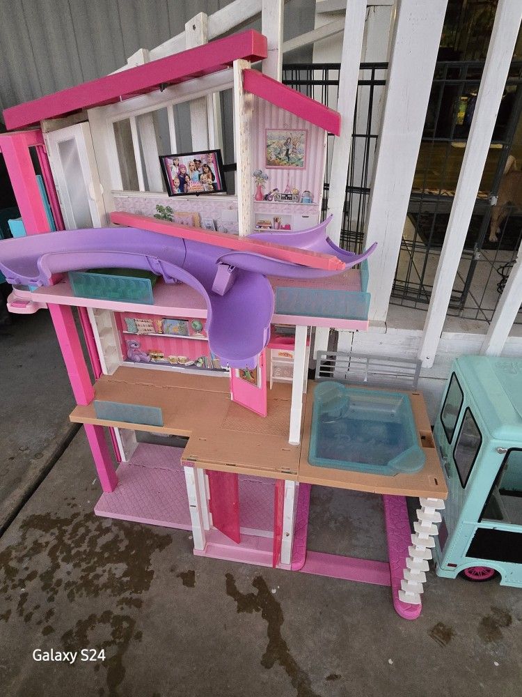 Barbie House