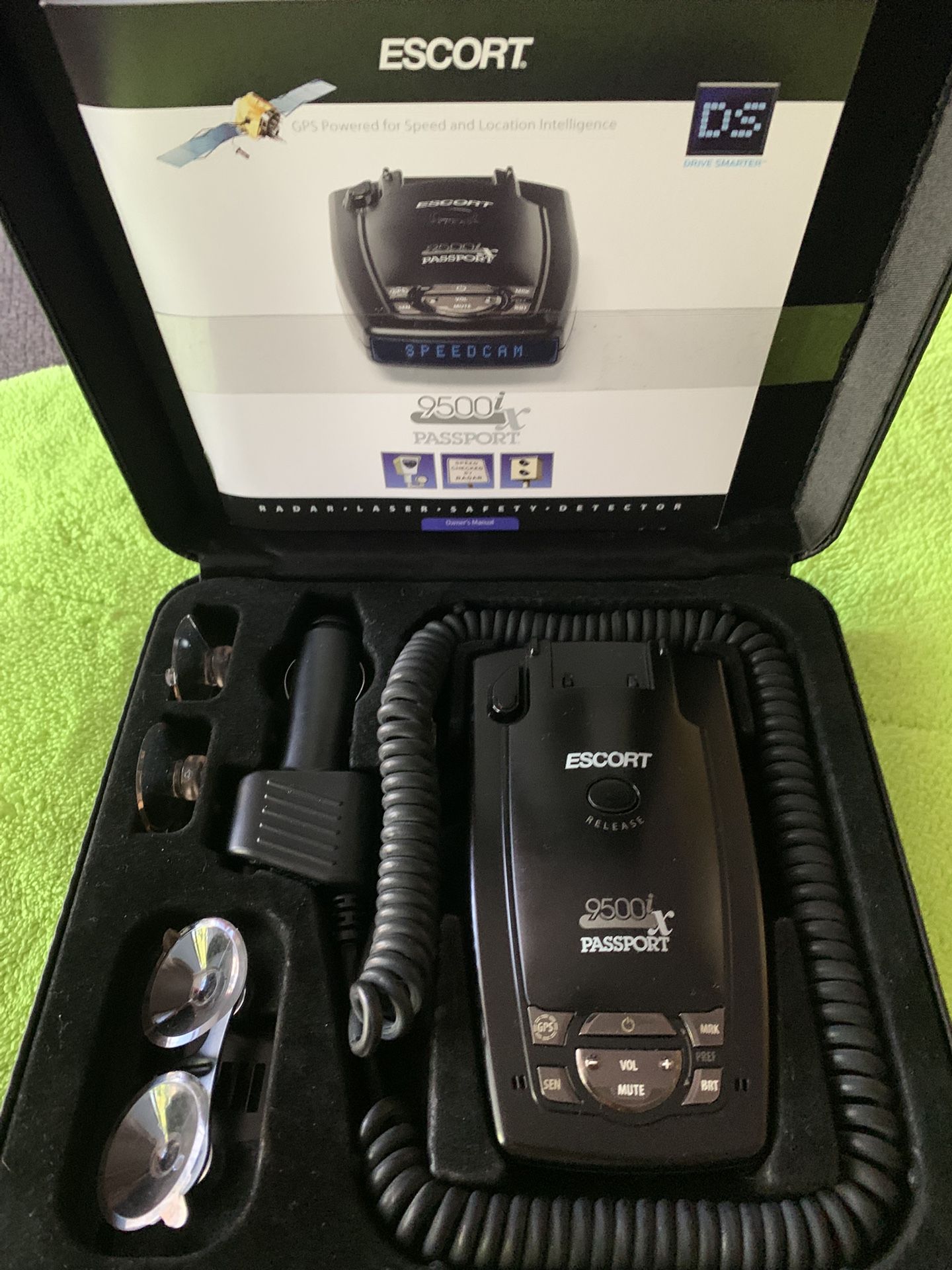 Escort Passport 9500IX Radar/Laser Detector