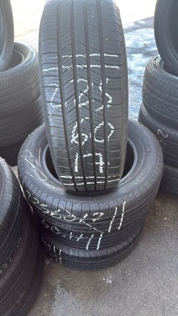 tires un set 225-60-17,  225/60R17