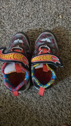 Boy shoes