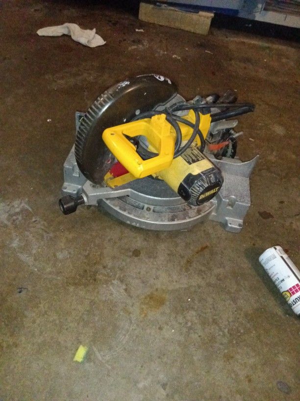 10 In Compound Miter Saw