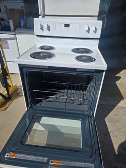 Stove Electric Oven! White or Black? Great Condition! Ready for delivery! Clean! X-large! Fully Works, Same Day Delivery Available, 30 Day Replacement