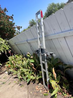 Motorcycle or e-bike carrier