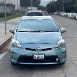 Toyota Prius 2012