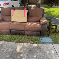 FREE DOIBLE  RECLINING 