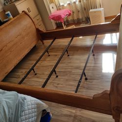 King Bed Frame ( California King)