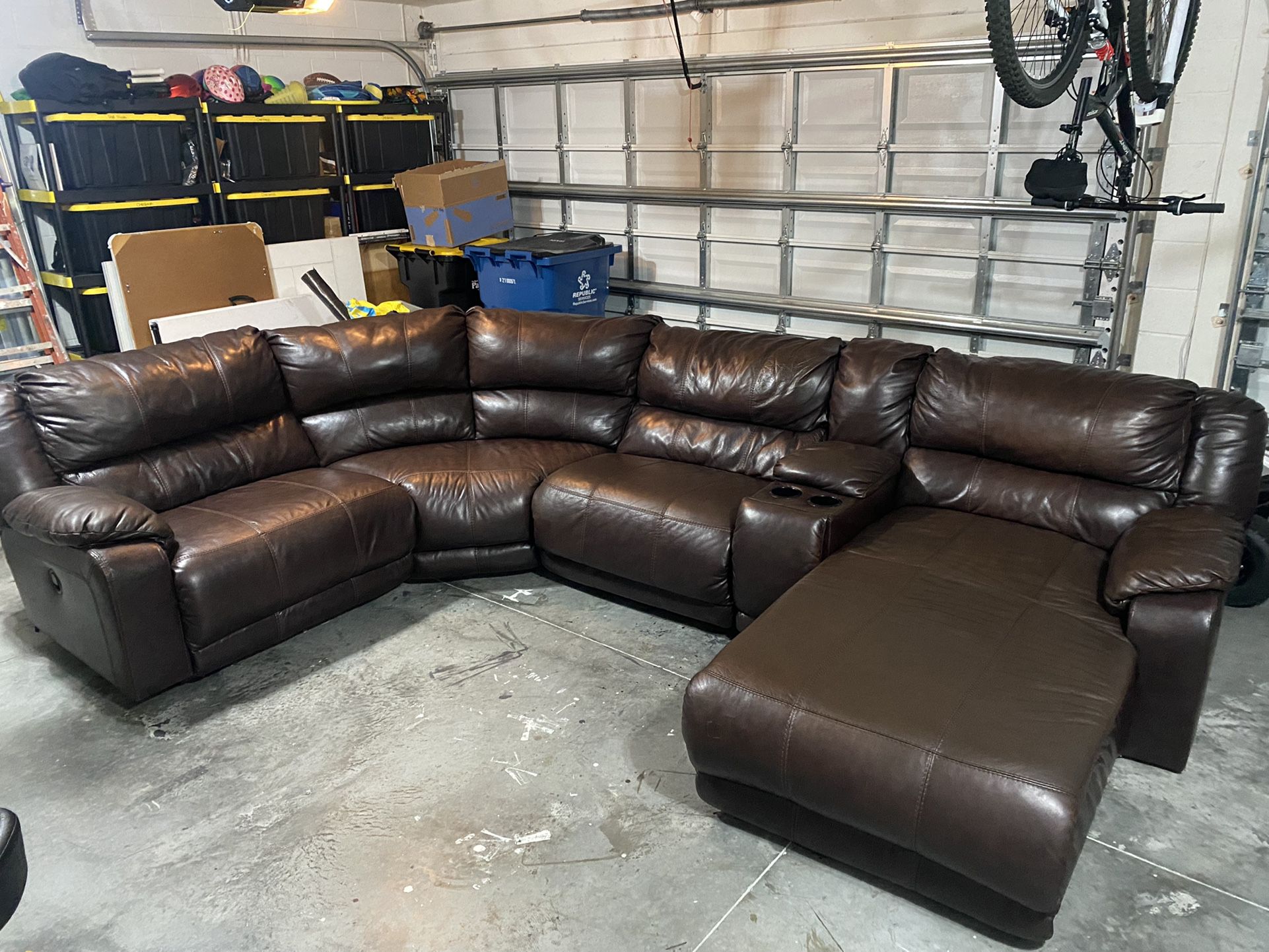 Brown Leather Sectional with Chaise 