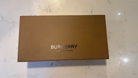 BURBERRY SLIDES