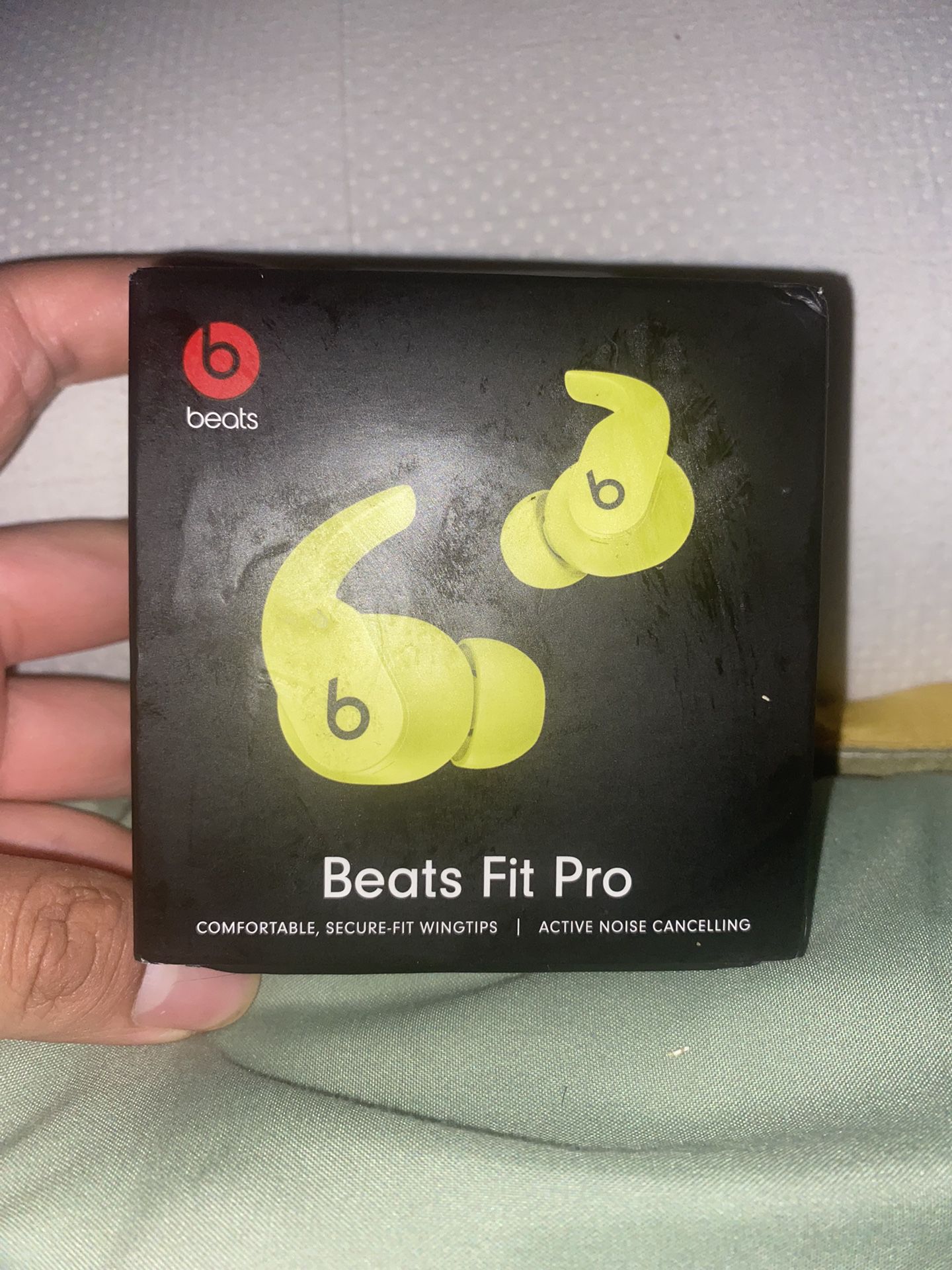 Beats Fit Pro (Bolt Yellow)