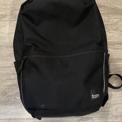 Double-Zip Backpack 22L