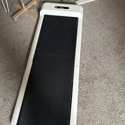 WalkingPad C1 Foldable Treadmill – White – Compact & Fully Functional