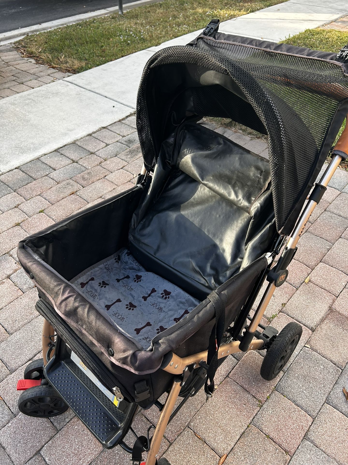 Pet Rover/ Dog Stroller