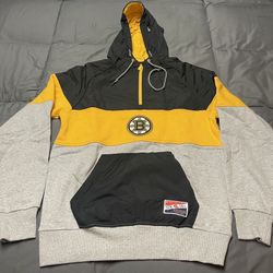 Men’s Boston Bruins Quarter Zip Hoodie - Size Medium