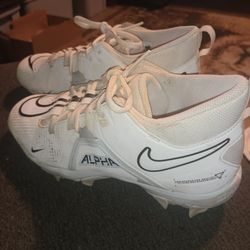 Used Kids Baseball Cleats 