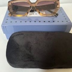 NIB GUCCI SUNGLASSES 