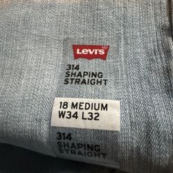Women’s Levi’s Shaping Jeans Size 18