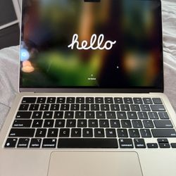 Apple 2022 MacBook Air M2 Chip