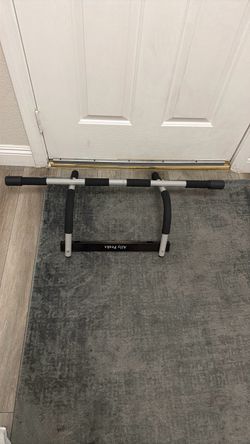 Ally peaks pull up bar