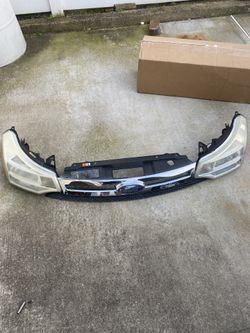 2008-2011 Ford Focus Headlights And Grille
