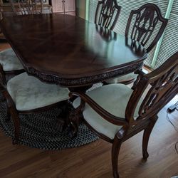 Gorgeous Dining Set With Free Hutch P