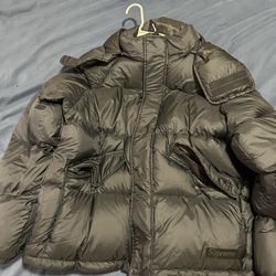 Supreme Puffer Coat - Large 