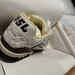 Size 12 LV Sneakers 