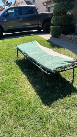 Coleman sleeping Cot