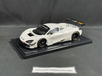 1/18 AutoArt McLaren 720S GT3 (81940)