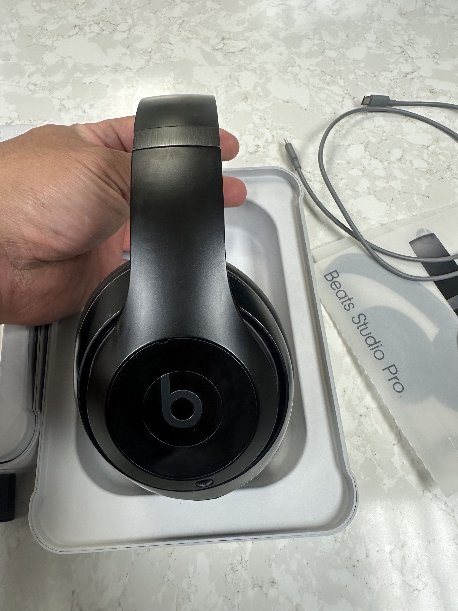 Beats Studio Pro
