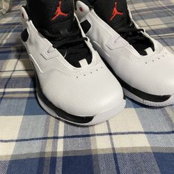 Boys Jordan 6.5Y 