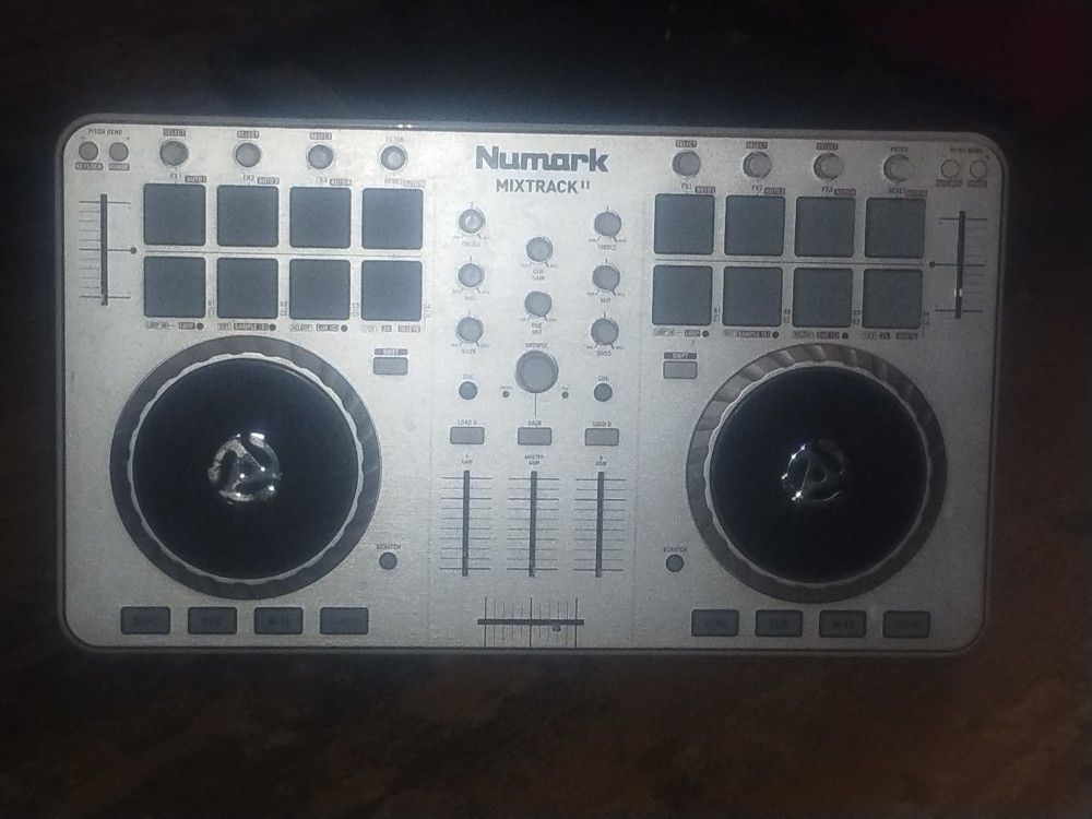 Numark Mixtrack II