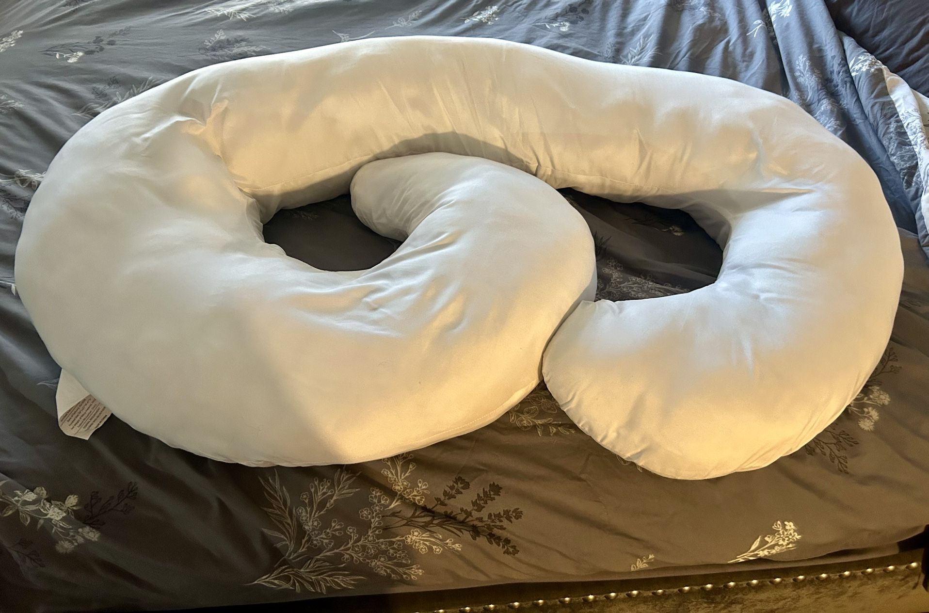 Pregnancy Pillow