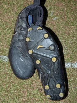 Youth Nike soccer cleats