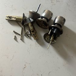Used Keyed Entry And Cylinder Deadbolt 