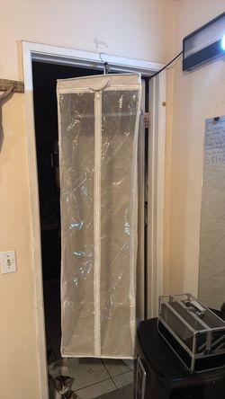 Clear Hanging Garment Bag with Zipper