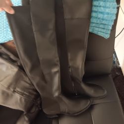 Black Boots