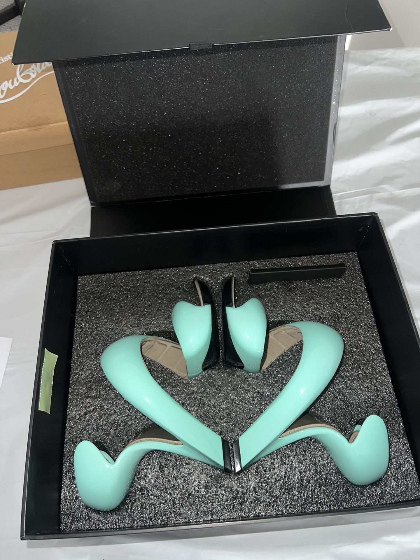 Julian Hakes Heels 